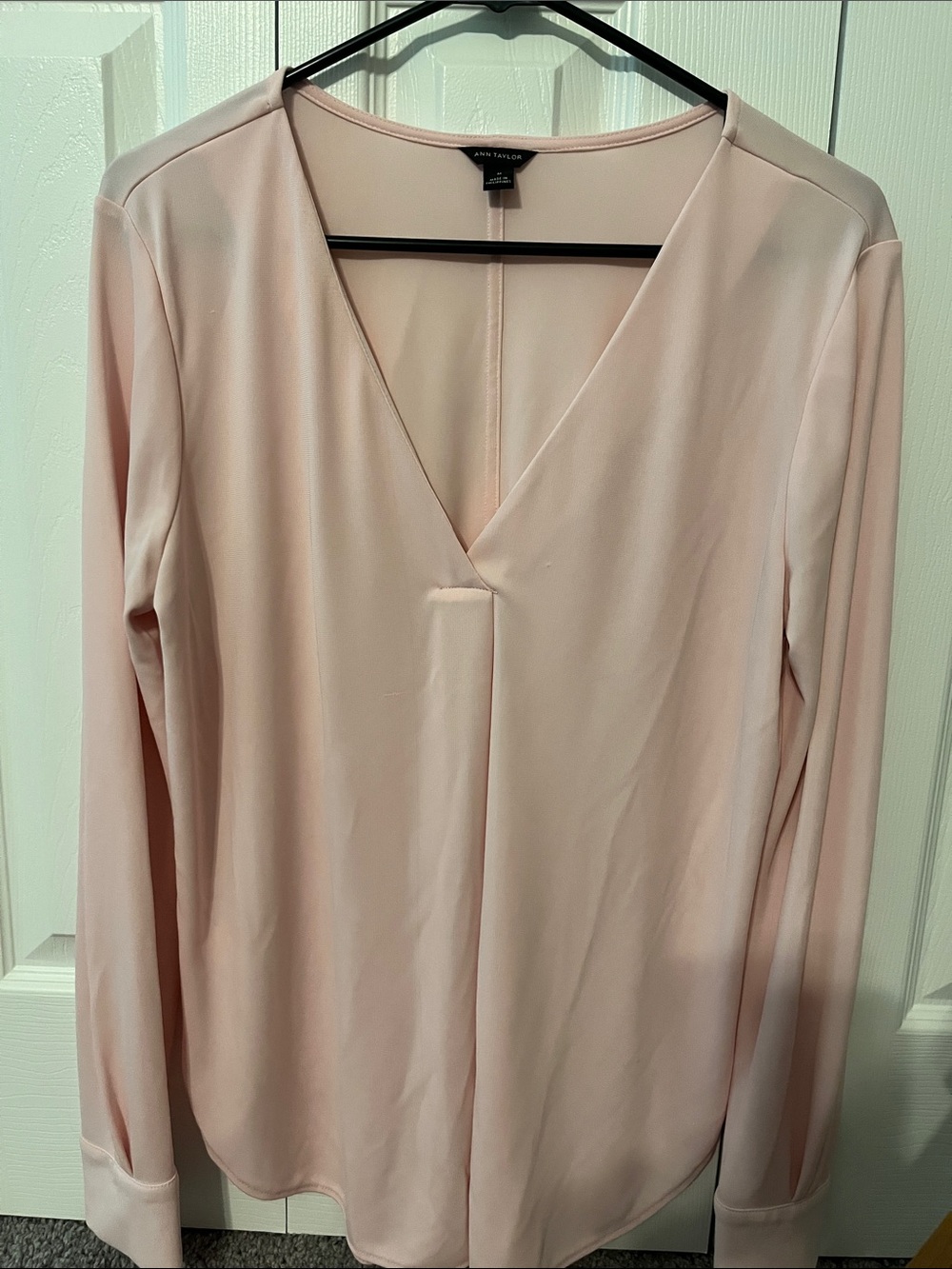 Ann Taylor Petite Light Blush V-Neck Long Sleeve Blouse